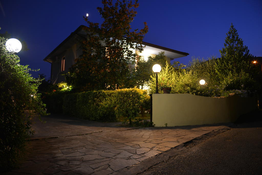 Gli Olivi Calci Exterior photo