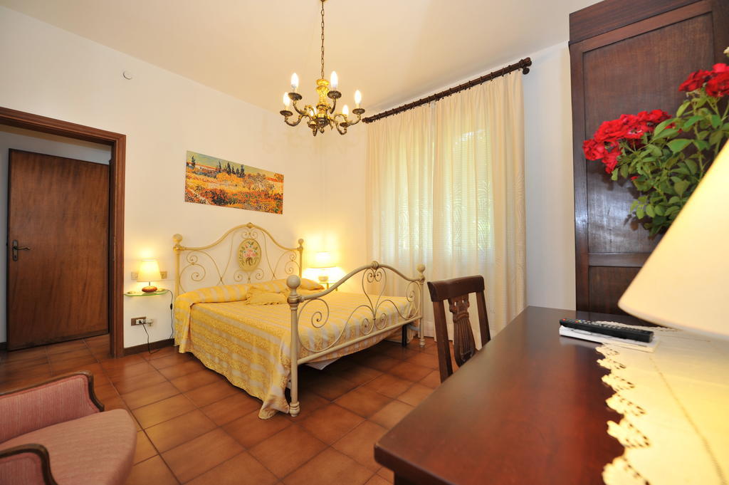 Gli Olivi Calci Room photo